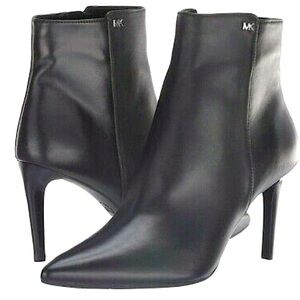 MICHAEL Michael Kors Leather Dorothy Flex Mid Booties
